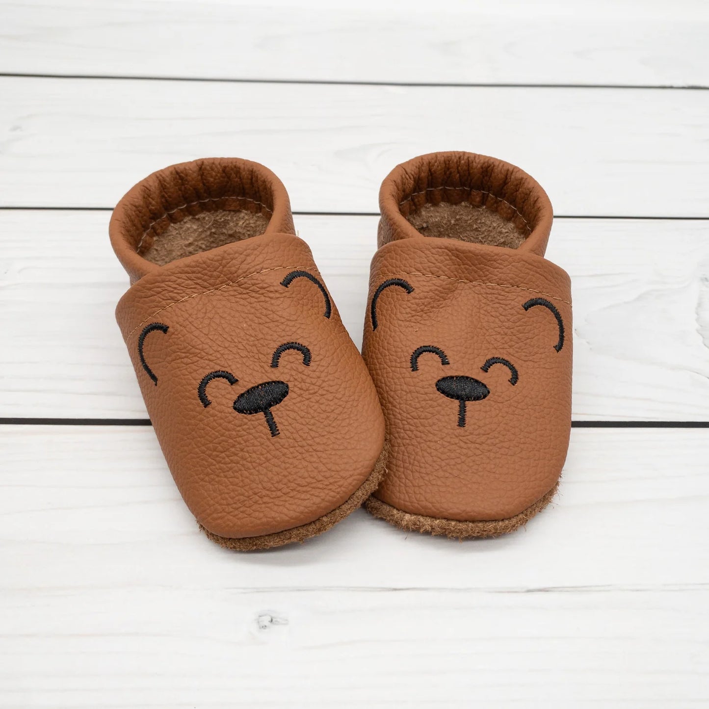 Krabbelschuhe aus Leder - personalisierbar mit Teddy Gesicht