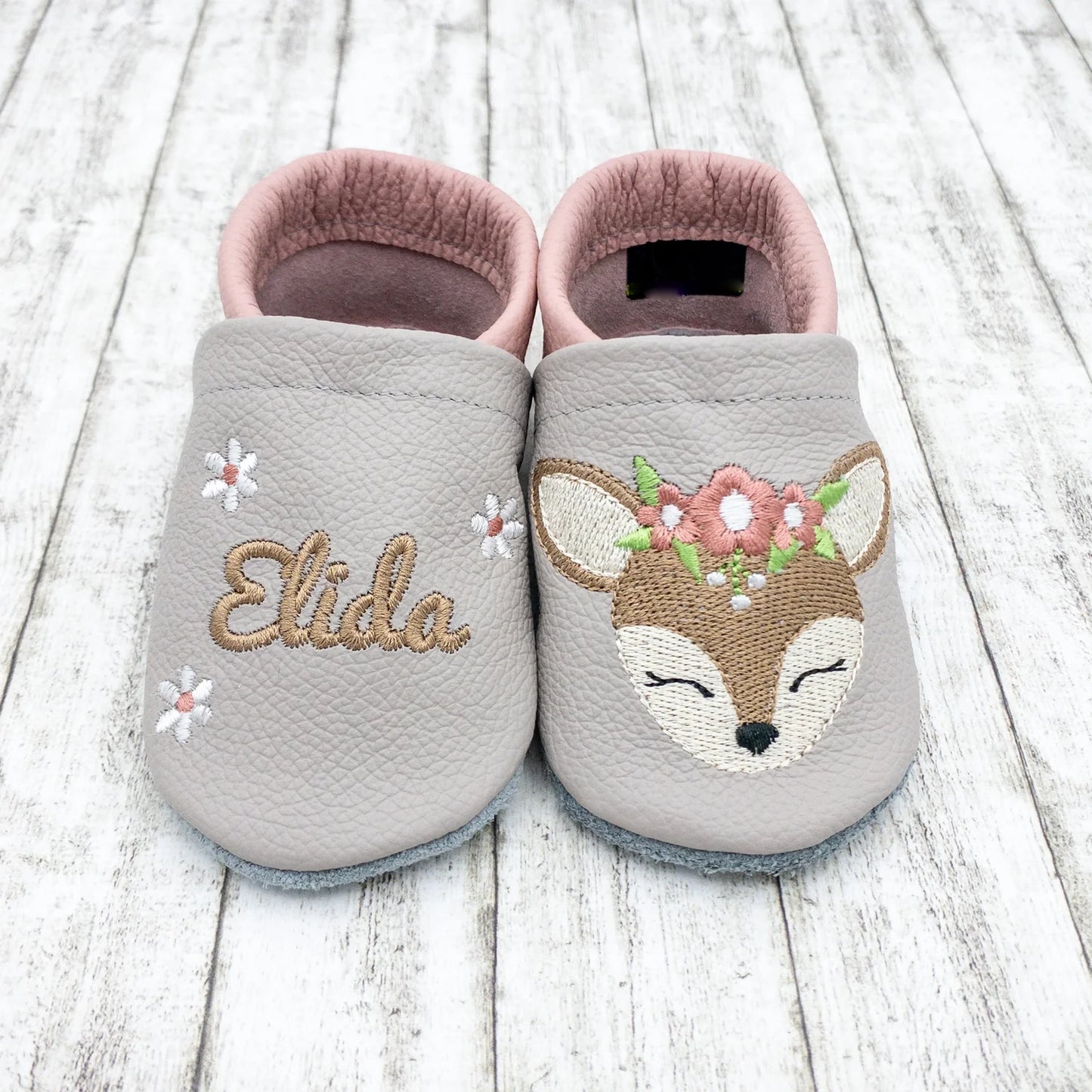 Krabbelschuhe aus Leder - personalisierbar mit Reh