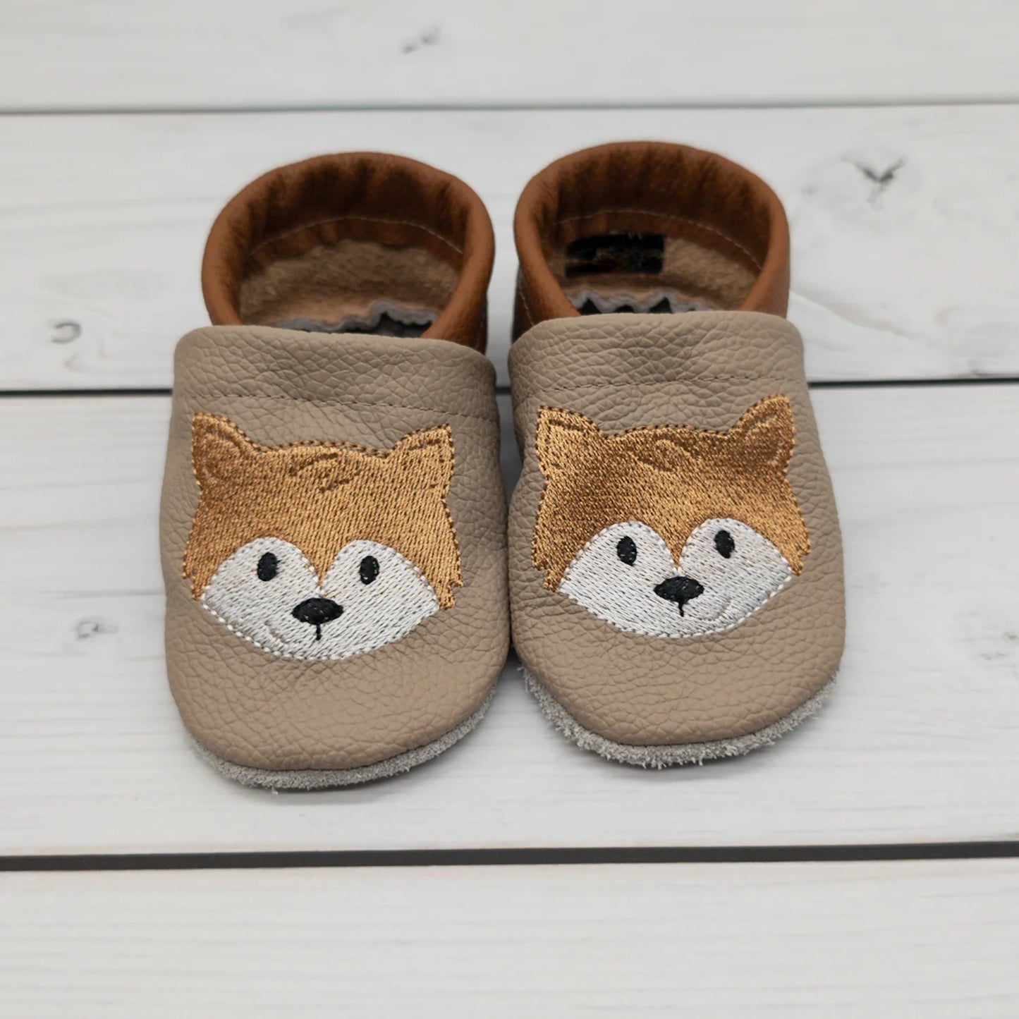Krabbelschuhe aus Leder - personalisierbar mit Fuchs