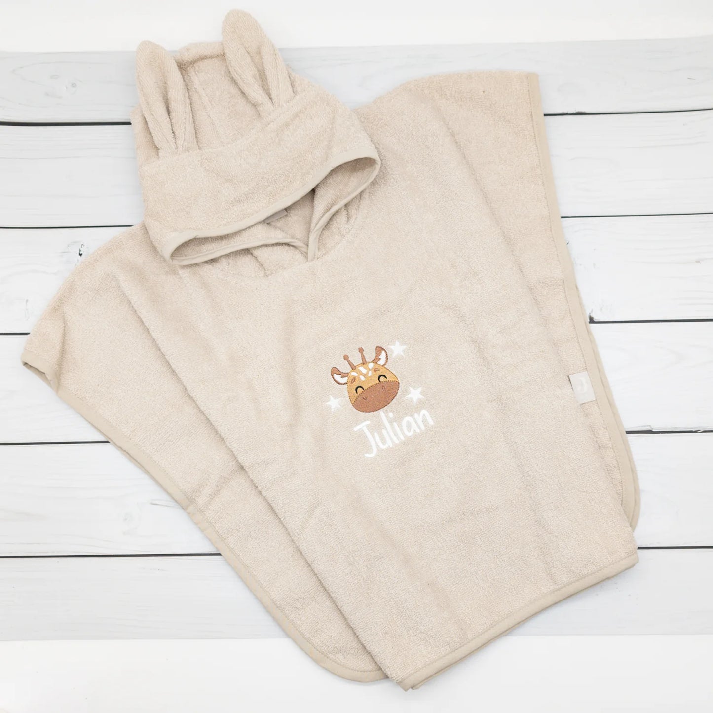Badeponcho - Giraffe mit Sternen und Personalisierung
