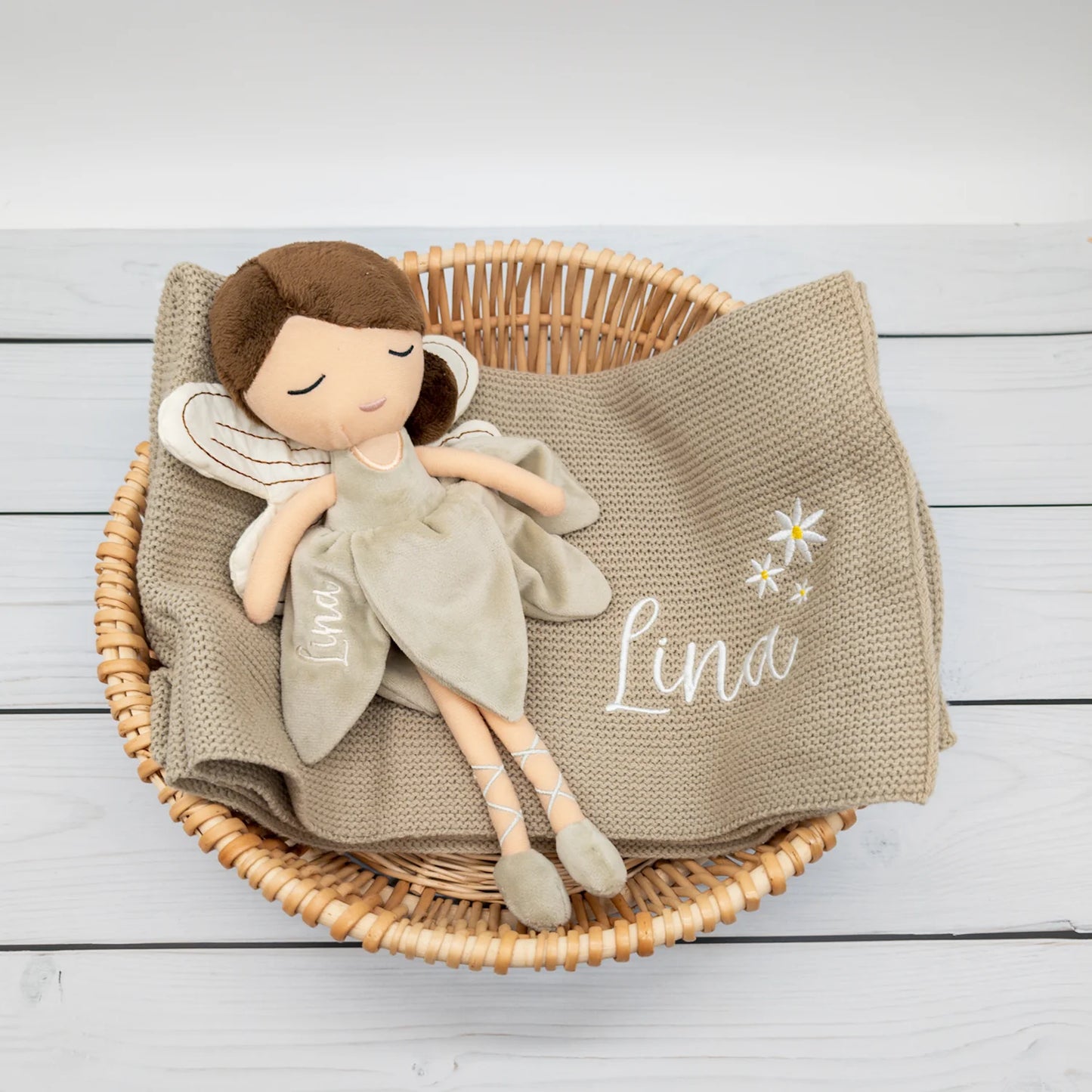 Personalisierbares Geschenk-Set mit Fee und gestrickter Decke