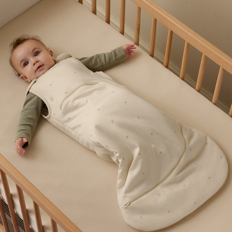 SnüzPouch Babyschlafsack 2,5 TOG – Sand Cloud & Cashmere Cross