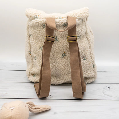 Personalisierter Teddy Kinderrucksack – Bouclé Rucksack für Baby & Kindergarten