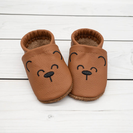Krabbelschuhe aus Leder - personalisierbar mit Teddy Gesicht
