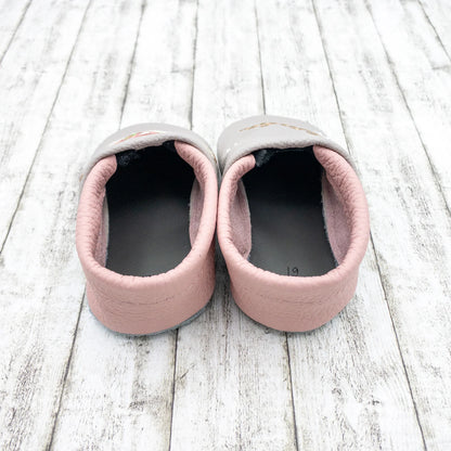 Krabbelschuhe aus Leder - personalisierbar mit Reh