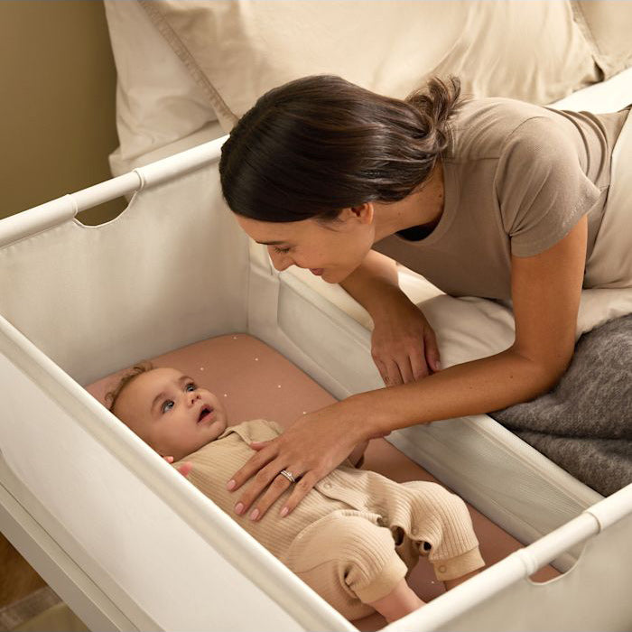Snüz Beistellbetten – Nähe, Geborgenheit und erholsamer Babyschlaf