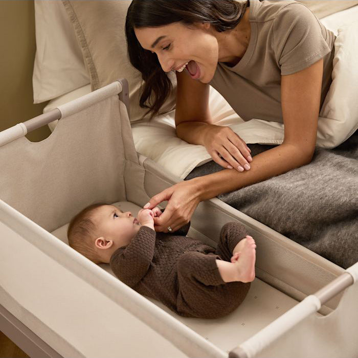 Snüz Beistellbetten – Nähe, Geborgenheit und erholsamer Babyschlaf