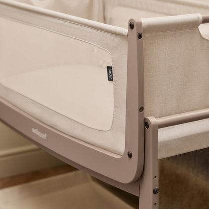 Snüz Beistellbetten – Nähe, Geborgenheit und erholsamer Babyschlaf