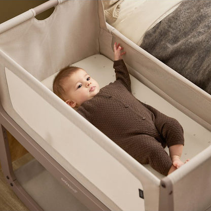 Snüz Beistellbetten – Nähe, Geborgenheit und erholsamer Babyschlaf