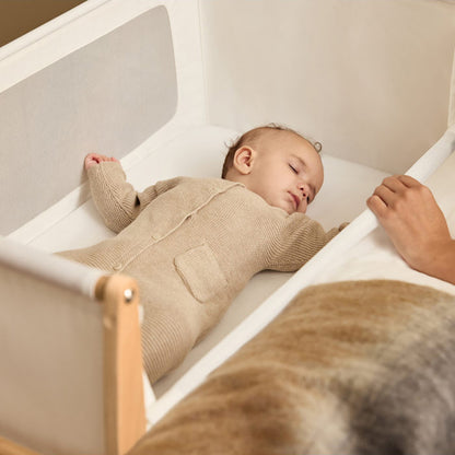 Snüz Beistellbetten – Nähe, Geborgenheit und erholsamer Babyschlaf