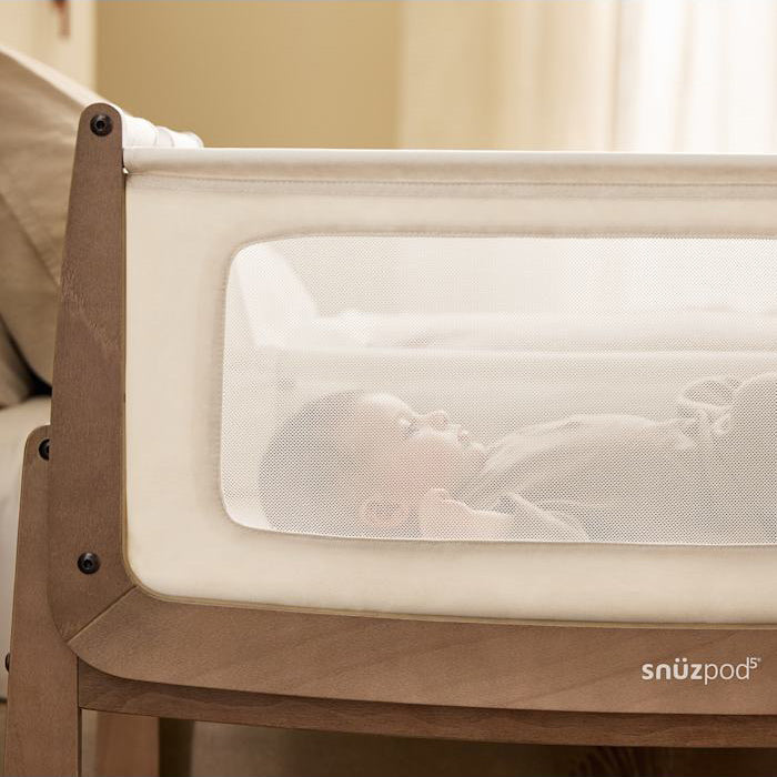Snüz Beistellbetten – Nähe, Geborgenheit und erholsamer Babyschlaf