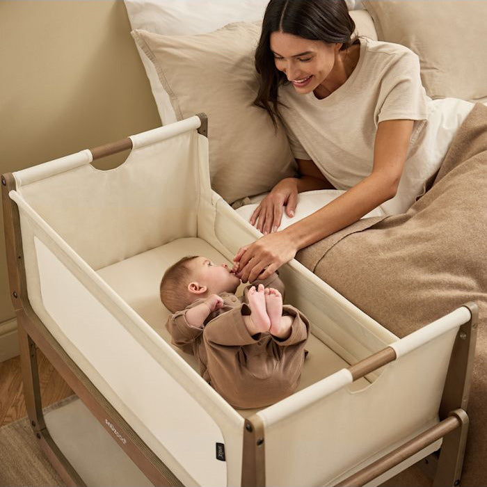 Snüz Beistellbetten – Nähe, Geborgenheit und erholsamer Babyschlaf