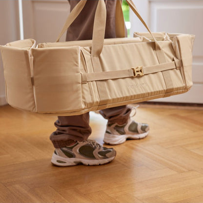 Carrycot Baby Nest – Die smarte Babytragetasche für sicheren Schlaf zuhause & unterwegs