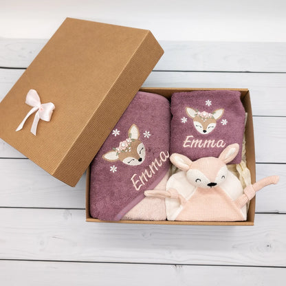 Personalisierbares Geschenk-Set für Babys – mit Handtuch, Lätzchen und Schmusetuch