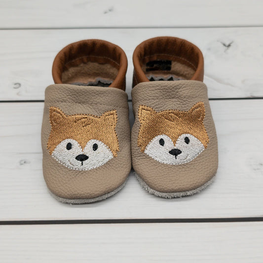 Krabbelschuhe aus Leder - personalisierbar mit Fuchs