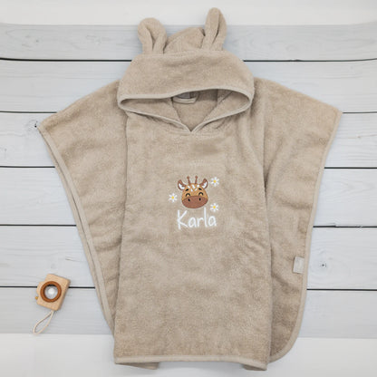 Badeponcho - Giraffe mit Blumen und Personalisierung