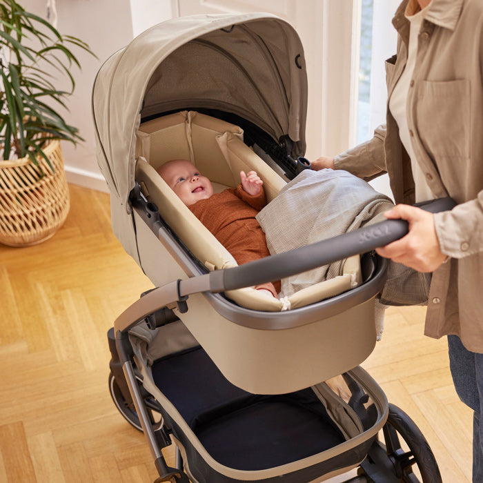 Carrycot Baby Nest – Die smarte Babytrage für sicheren Schlaf zuhause & unterwegs