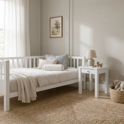 Kindernachttisch handbemalt - Isle of Dogs Design